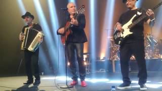 Bernard Lavilliers au Radiant Caluire 04102016 [upl. by Varion260]