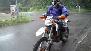 KTM 350 EXCF林道で試乗 [upl. by Finegan818]