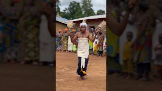 Danzas africanas en zonas rurales de Costa de Marfil📍🌍🥰 africa culture travel [upl. by Purdy402]