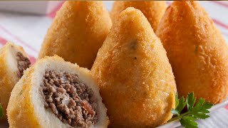 Mira esta RECETA de BOLLITOS DE YUCA al estilo DOMINICANO rellenos de Queso Chulitos [upl. by Bowyer]