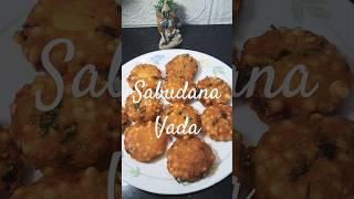 Crispy Sabudana Vada Upvas recipe Tasty vada in minutes [upl. by Ecirpac54]