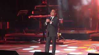 Gilberto Santa Rosa  Conciencia En Vivo [upl. by Lauber168]