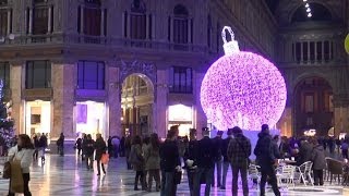 Napoli  Natale in città si accendono le luci 3 011213 [upl. by Tenaj]