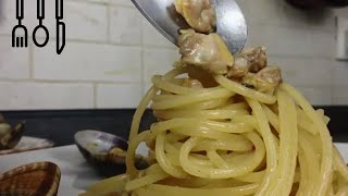 Spaghetti con le vongole Risottati in Padella [upl. by Yoo219]