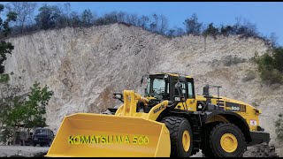 Komatsu WA500 in Action Crushing Rock or Digging [upl. by Edin427]