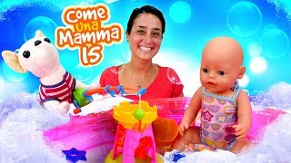 Video e giochi per i bambini piccoli Una visita giornata in piscina Nuovi episodi con Chi chi love [upl. by Lukey739]