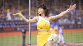 活力滿滿的峮峮 絕對看不膩的 陳俊秀 cheerleaders fancam [upl. by Nwahsiek602]