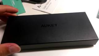 全新未使用 Aukey PBT3 行動電源外殼竟然膨脹 [upl. by Eirene]