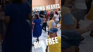 YOUNG HEARTS RUN FREE MUSIEK VON 1976 [upl. by Libove118]