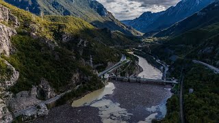 Pogled iz zraka na Neretvu i branu Grabovica gdje se nakupilo smeće nakon poplava [upl. by Yerot926]