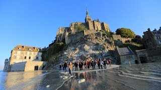 Le phénomène des grandes marées au Mont SaintMichel [upl. by Notwen]