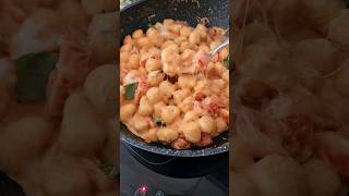 Gnocchi cremosi con pomodorini 😋 Primo piatto facile ed economico [upl. by Ahsahs]