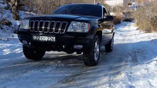 Jeep Grand Cherokee 47L V8 off road winter [upl. by Ahsinert684]