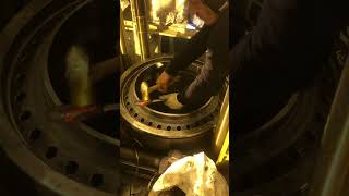 How to install the Antipolishing ring marineengineer overhaul flamering shorts [upl. by Lenneuq]