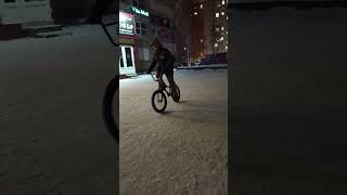 трюки bmx велосипед [upl. by Anahahs]