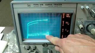 Matching 6V6 Vacuum Tubes With The Tektronix 576 Curve Tracer [upl. by Yebot62]