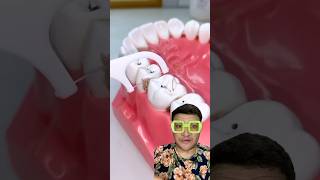 REACT  DOR DE DENTE É HORRÍVEL 😩 😭 [upl. by Susy]