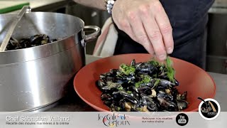 Recette des moules marinières à la crème du chef Sébastien Vaillend du Café de Certoux Genève [upl. by Anetsirhc]