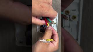 Guide to wiring an outlet with a light switch electrian [upl. by Pulchia21]