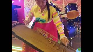 DPRKcreativity  Gayageum performance 북한식당 가야금 연주 [upl. by Edroi]