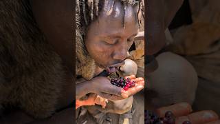 Wow What a delicious berries Hadza eat for survival middle of forest So delicious hadzabetribefood [upl. by Ineslta]