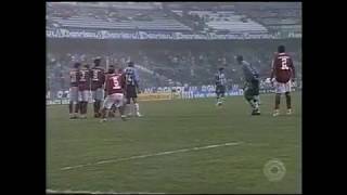 Grêmio 1 x 3 Internacional  Campeonato Brasileiro 2004 [upl. by Fransen]