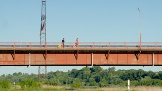 Miestasvienkryptis koridorius iš čia – ekskursijų pas gimines ir dirbti [upl. by Ecirtram]