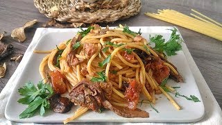 Spaghetti con porcini secchi e tonno  Spaghetti with porcini mushrooms and tuna [upl. by Hnid38]