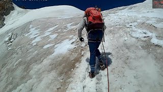 Alpinisme  survivre aux glaciers  En cam embarquée comme si vous y étiez [upl. by Norved]