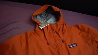 UNBOXING Patagonia Torrentshell 3L Rain Jacket Men redblue [upl. by Heyer]