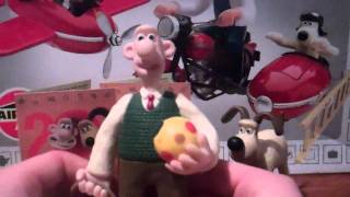 Wallace and Gromit Figure Review [upl. by Nosidam]