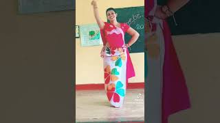 ඒ මිස්ගේ හිනාව schoolmaster dance childrenssong love educationsong education akd [upl. by Akirdna]