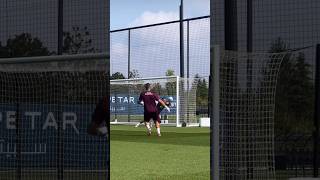 Gianluigi Donnarumma Training 🧤⚽️🔥 shorts goalkeeper [upl. by Darice]