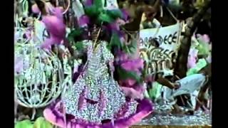 Mangueira  Desfile das Campeãs 1986  Caymmi Mostra ao Mundo o Que a Bahia Tem e a Mangueira Também [upl. by Ruenhcs]