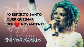 Nívea Soares  Em Tua Presença  Ao Vivo [upl. by Haldas]