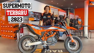 KTM SUPERMOTO SMC R 690 2023 [upl. by Aicala861]