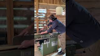 Bretter gerade hobeln diy maker wood woodworkingmachine woodwork workshop hobby holz shorts [upl. by Rorke230]