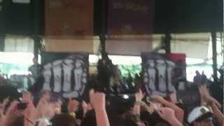 Kellin Quinn got knocked up by Vic Fuentes  Warped Tour Scranton PA [upl. by Hiltan]