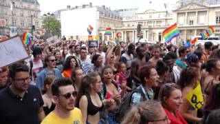 Marche des Fiertés  Gay Pride  Paris 2017  Rue de Rivoli  HD [upl. by Asilad518]