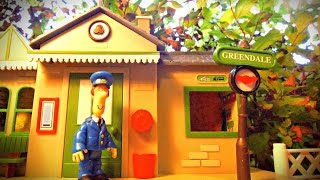 Postman Pat Bumps Into An Old Friend Fireman Sam Peppa Pig New Episode Toys 2015 [upl. by Ratib]