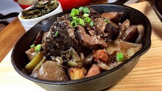 How To Make The Ultimate SlowCooked Beef Pot Roast [upl. by Devona]