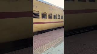 CIRCAR EXPRESS DEPARTING FOR RAJAHMUNDRY train eastgodavari vandebharatexpressfullspeed shorts [upl. by Ybsorc]