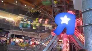 ★★★ Toys R Us ★★★ Times Square Ferris Wheel Ride  Worlds largest Toy Store [upl. by Nahraf]