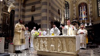 Cattedrale di SantEvasio  La Santa Messa Crismale con i sacerdoti della Diocesi [upl. by Pilihp389]