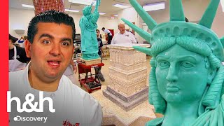 Sorprendente pastel idéntico a la Estatua de la Libertad de 4 metros  Cake Boss  Discovery HampH [upl. by Ezeerb380]