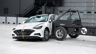 2022 Hyundai Sonata updated side IIHS crash test [upl. by Yecal]