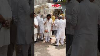 Himesh Reshammiya looks DEVASTED at his fathers funeral during the rituals 🥺🙏 himeshreshammiya [upl. by Powder73]