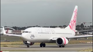 American B777300 departs Sydney on 34L Qantas Link B717200 arrives [upl. by Cassidy]