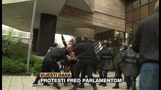 Sukob veterana i specijalaca pred Parlamentom FBiH [upl. by Laurie729]