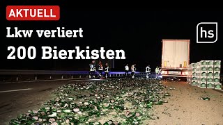 Ladung schlecht gesichert BierflaschenScherbenhaufen auf der A7 bei Fulda  hessenschau [upl. by Ididn235]